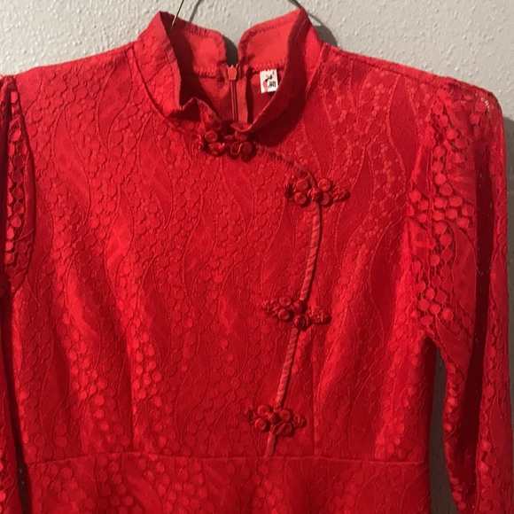 Jiu Wei Hu traditional Chinese dress - Picture 3 of 6